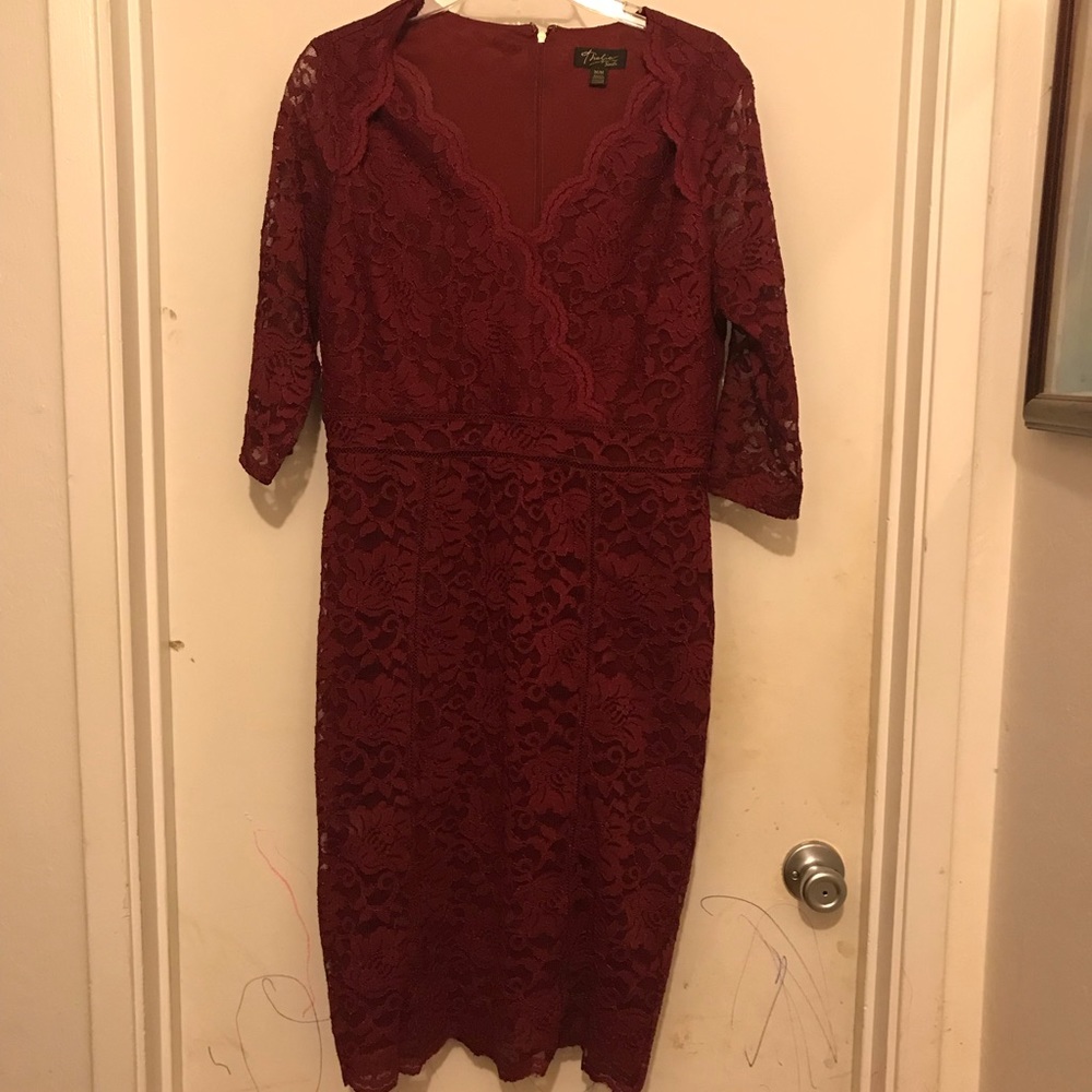 Thalia Sodi Lace dress-Maroon